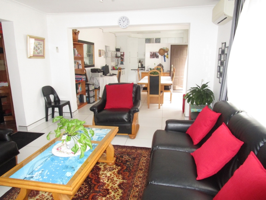 4 Bedroom Property for Sale in Lansdowne Western Cape